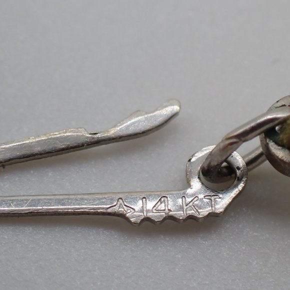 Vintage Graduated white/creamy REAL Pearl necklace. - Picture 5 of 6